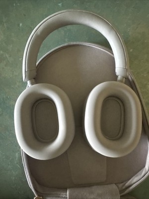 Sony - WH1000XM5 Wireless Noise-Canceling Over-the-Ear