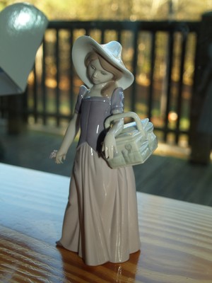 Lladro Tailor Made #6489 in Original Box ~ FREE Shipping!