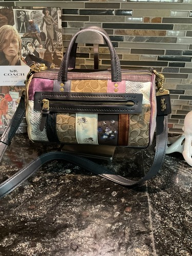 COACH ストライプデザイン かごバッグ COACH ストライプデザイン かごバッグ コーチかごバッグ（柄