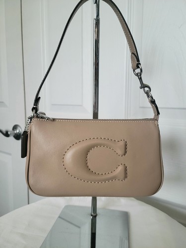 COACH＊シグネチャーリベット＊ ノリータ 19 公式】コーチアウトレット | ノリータ 19・リベット