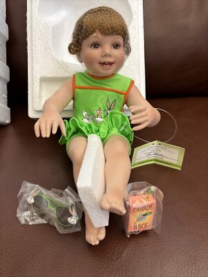 ASHTON DRAKE 2001 Basking w Bugs Porcelain Doll by Titus Tomescu Looney Tune COA