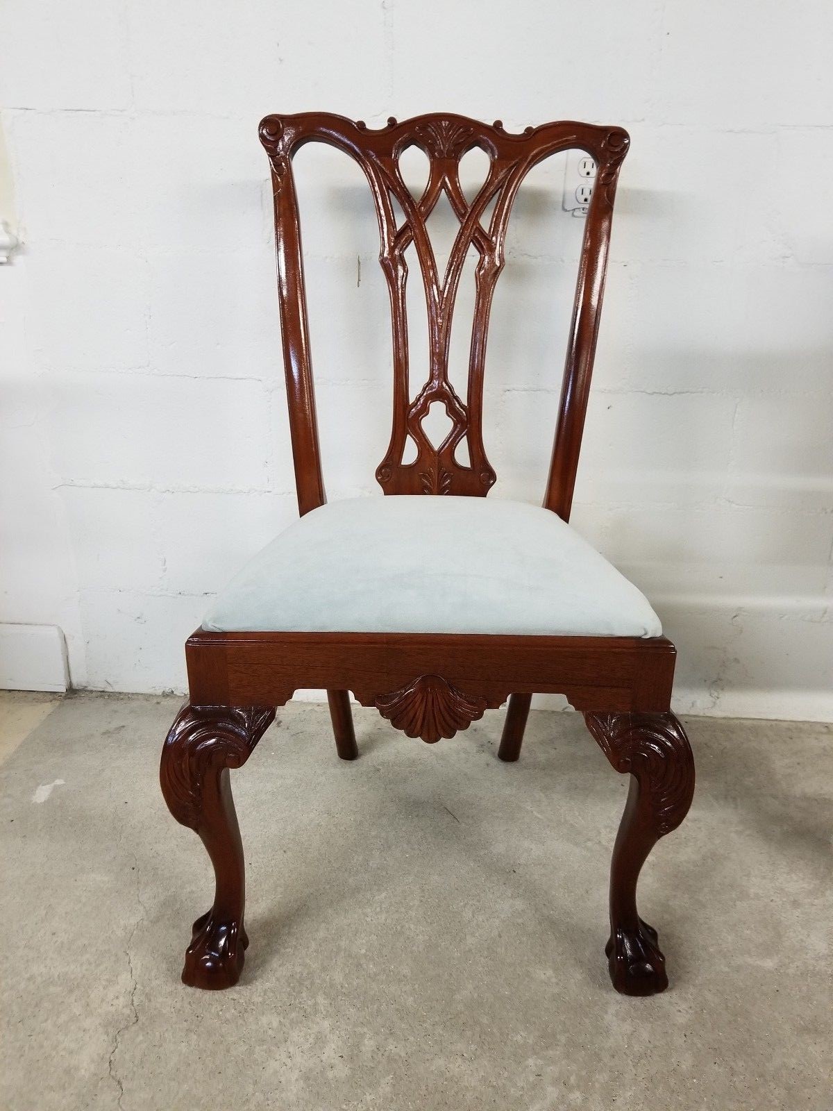 SET OF SIX CRAFTIQUE CHAIRS MAHOGANY BALL AND CLAW
