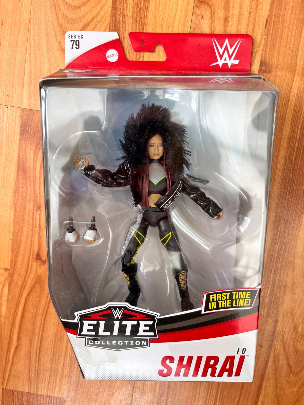 WWE 紫雷イオ　フィギュア　エリート WWE 紫雷イオ フィギュア エリート