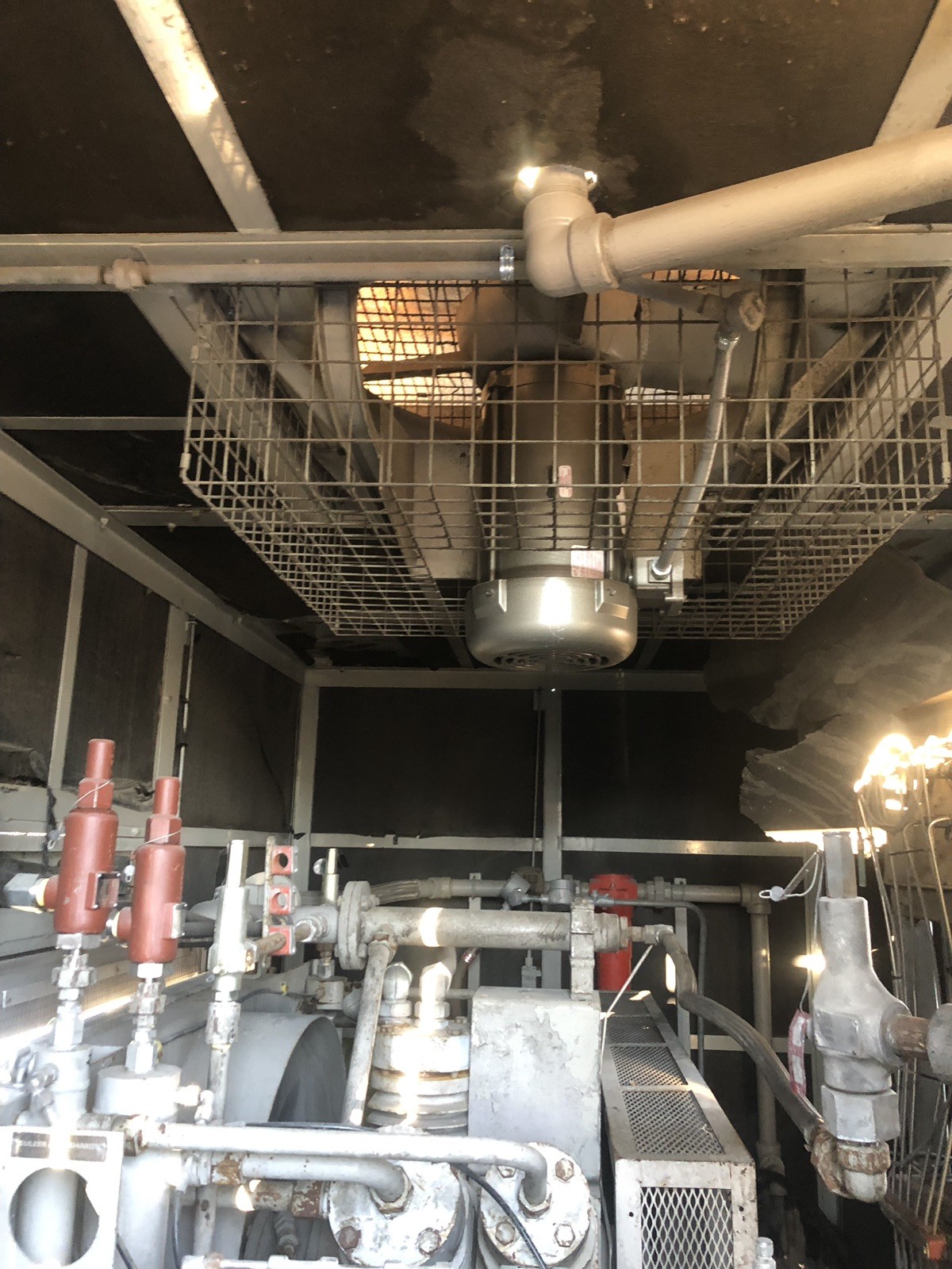 Sulzer 100 Hp Cng Compressor only 4000 hours in enclosure