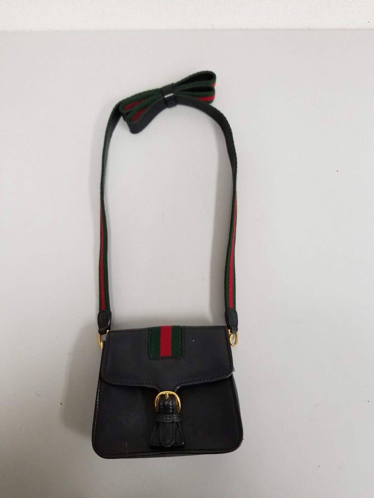 used GUCCI Sherry Line Shoulder Bag All Leather Black 21737 used GUCCI Sherry Line Shoulder Bag All Leather Black 21737