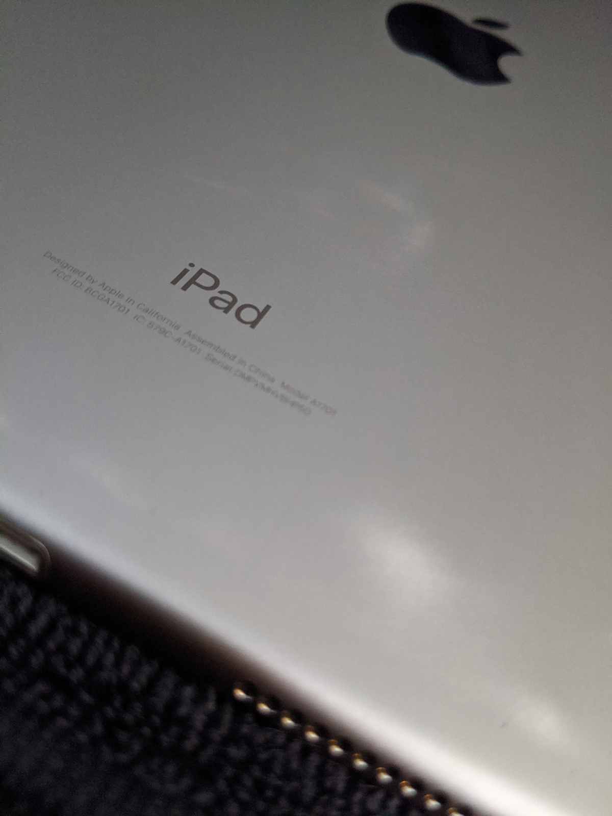 Apple iPad Pro 1st Gen 256GB, Wi-Fi, 10.5in - Space Gray Apple iPad Pro 1st Gen 256GB, Wi-Fi, 10.5in - Space Gray