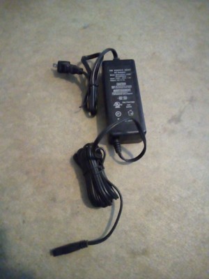 Genuine Sharper Image Model MTR72DAUL-1250APP AC Adapter Power Supply 12V 5A