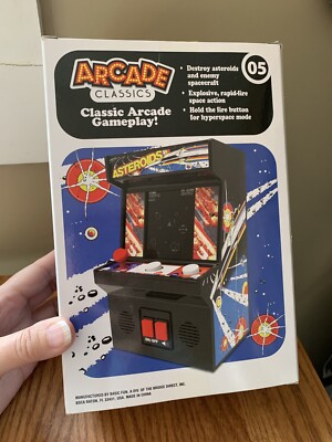 NEW Factory Sealed ASTEROIDS ARCADE CLASSICS #05 Mini Handheld Retro Atari Games