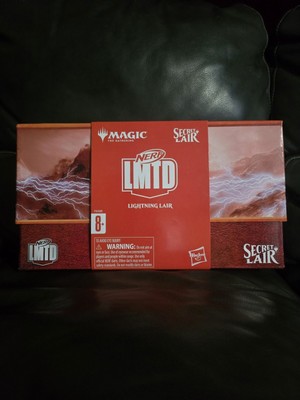 NERF LMTD Lightning Lair Magic: The Gathering Blaster NEW - Includes Promo Cards