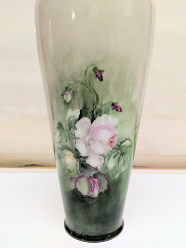 Beleek Porcelain Hand Painted Vase Roses 13