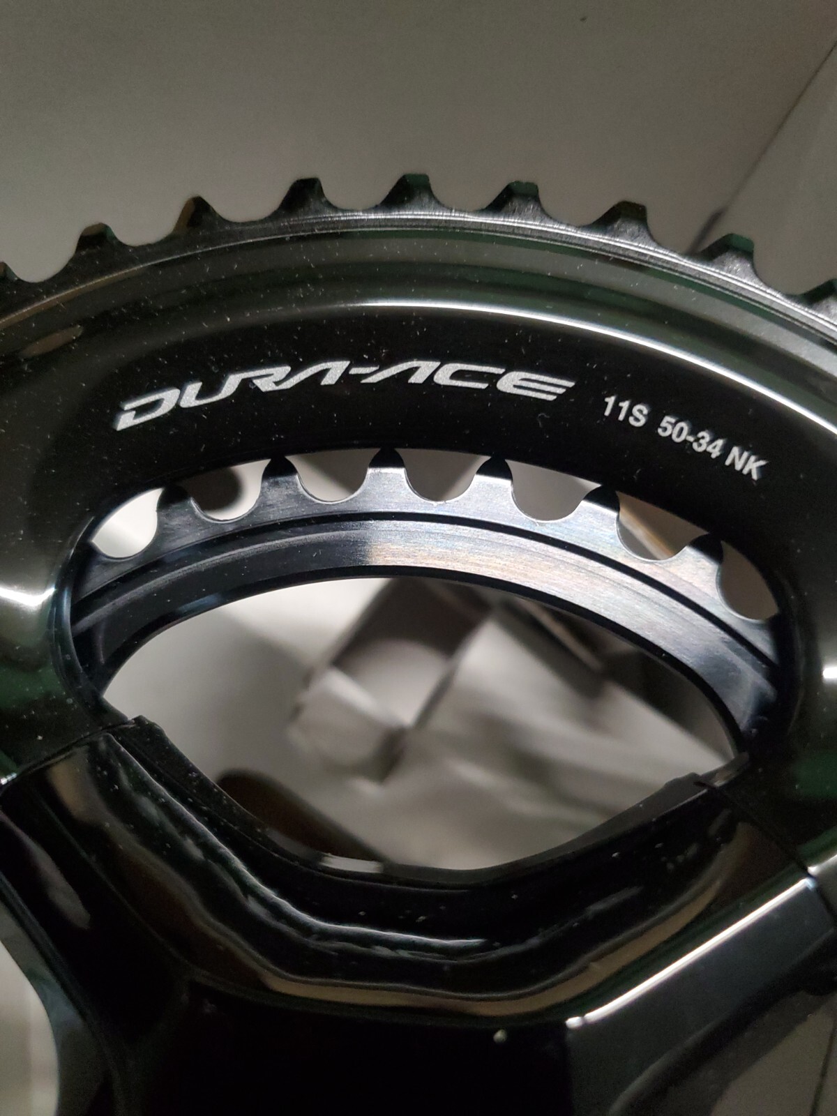 NIB Shimano Dura Ace Crankset FC-09 (FC-9000/9100) 175mm NIB Shimano Dura Ace Crankset FC-09 (FC-9000/9100) 175mm