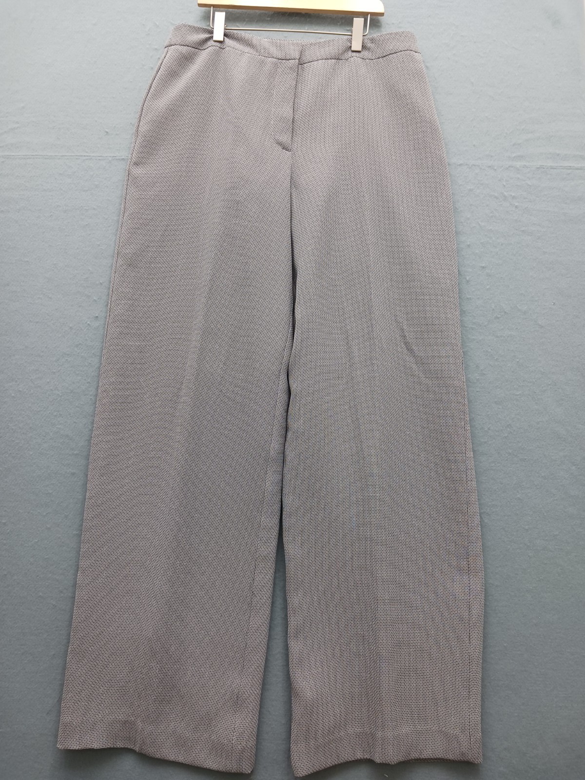 Villager Women's Pants Size 14 Gray Wide Leg Textured