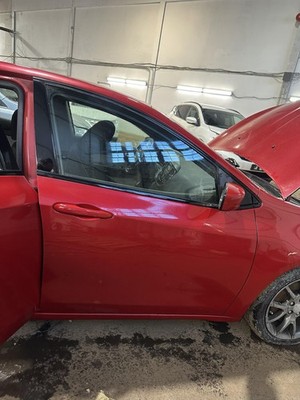 13 14 15 16 DODGE DART Front Door Glass Passenger Side Right