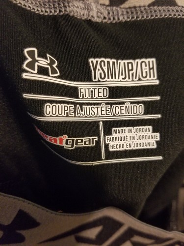 UNDER ARMOUR COMPRESSION SHORTS BOYS YOUTH SMALL BLACK