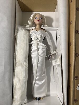 Gene Marshall Platinum Dream Ashton Drake Doll NIB 10th Anniversary 2005