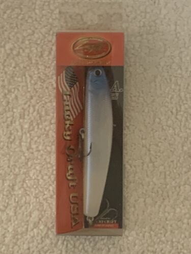 LUCKY CRAFT WANDER 95 3/4oz.  BLUE PEARL SHAD NIP