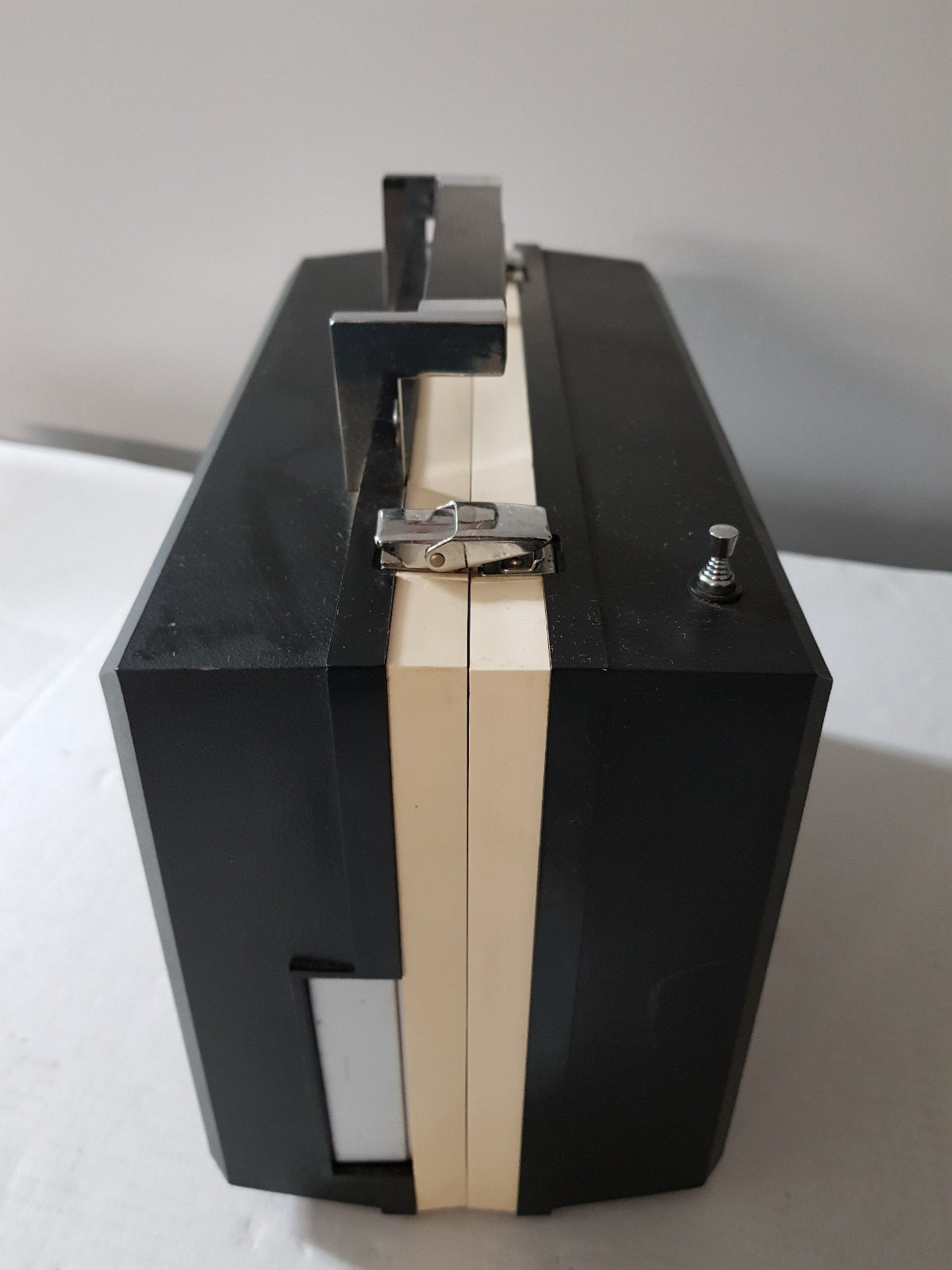 Channel Master Model 6343 Portable 8 Track Player