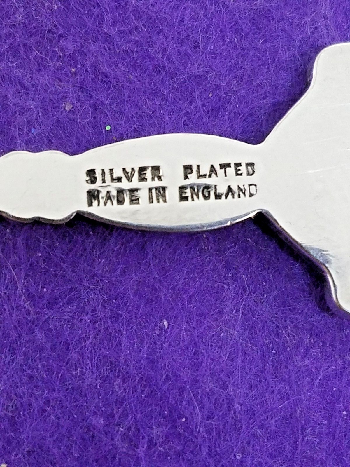 VINTAGE COLLECTOR INVERARAY FISHING CREST SILVER PLATED SOUVENIR SPOON ENGLAND