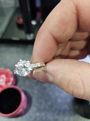 Solitaire Diamond Ring 2.1ct White Gold