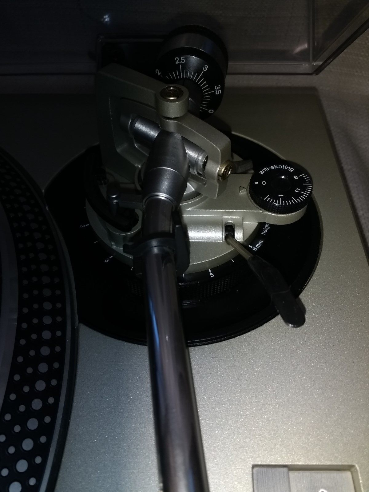Technic QUARTZ Direct Drive Turntable Model SL-1200MK-A-1 with Staton L727 - E