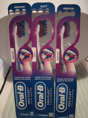 ORAL-B PRO-FLEX Stain Eraser SOFT Toothbrush Lot of 3(2 Medium,1 Soft)