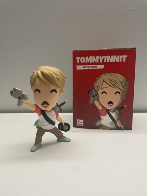 TOMMYINNIT YOUTOOZ (SOLD OUT) RARE (VERY GOOD CONDITION)