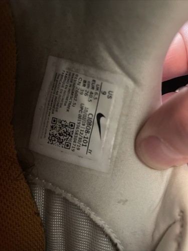 Nike Court Blanc -size 9