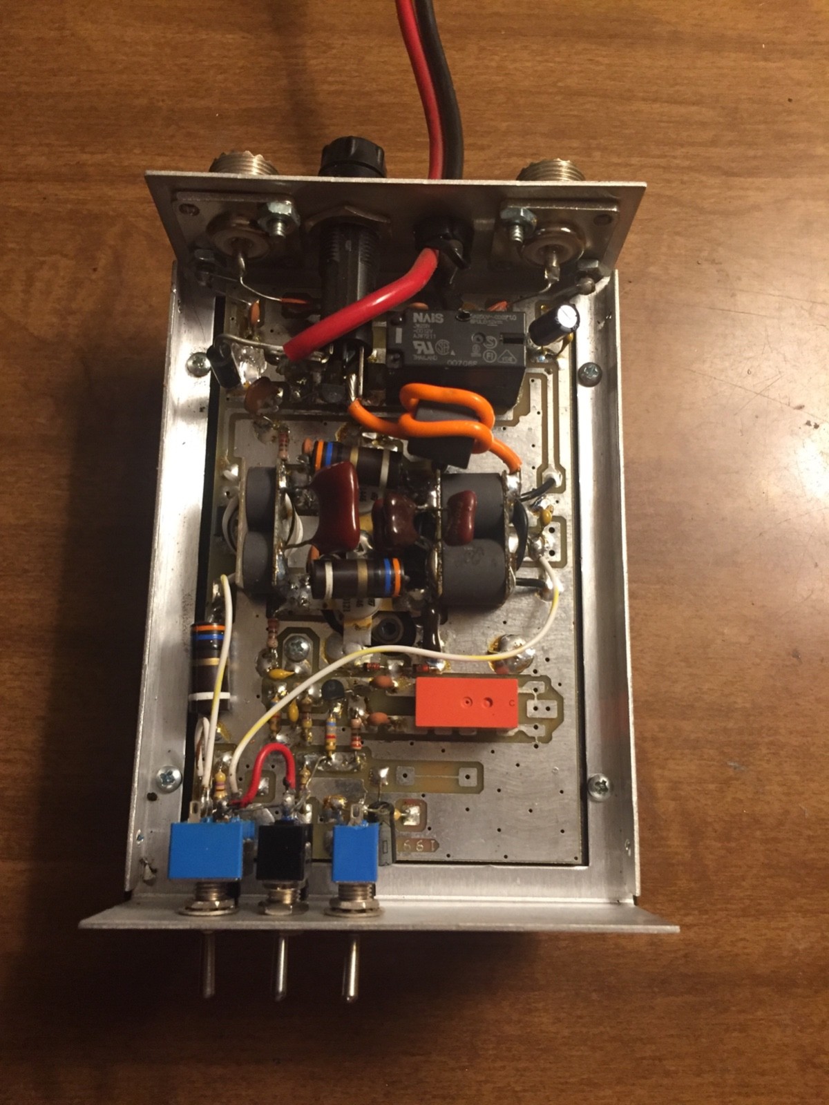 CB/10 meter Ham 120 Watt LA 225 Amplifier W/ Working Pre-Amp