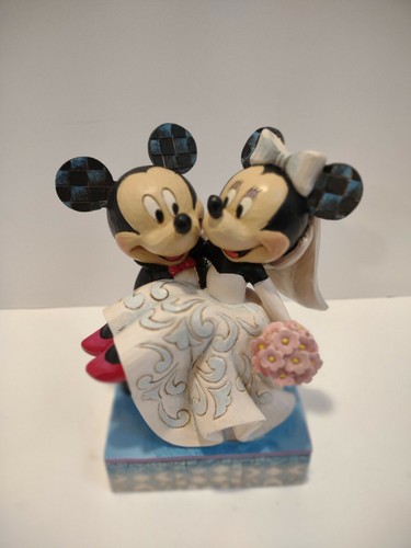 Disney Traditions SHOW CASEミニー　ゴルフ フィギュア Disney Traditions SHOW CASEミニー ゴルフ フィギュア - メルカリ