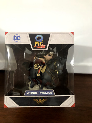 Q Fig Max---Wonder Woman and Horse Figurine