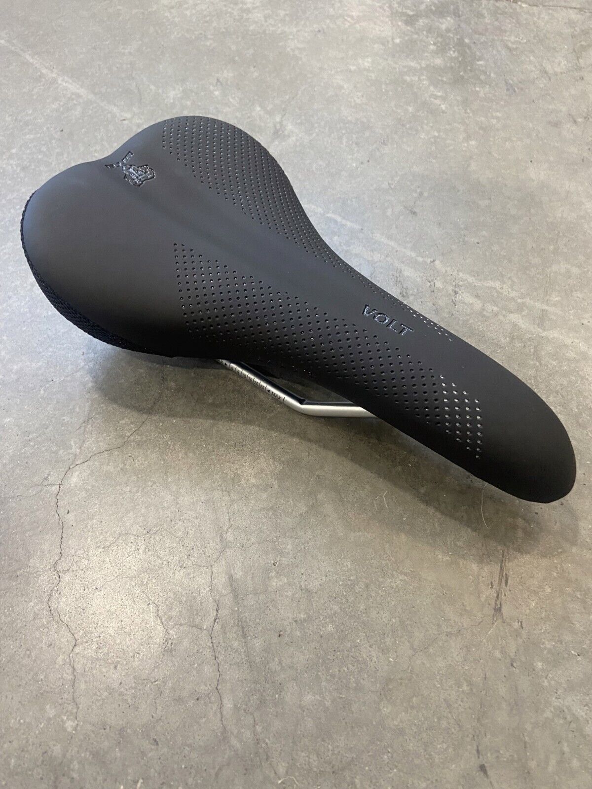 WTB Volt 142mm CroMoly Saddle (NEW) WTB Volt 142mm CroMoly Saddle (NEW)