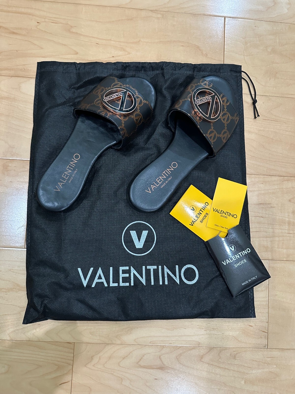 VALENTINO ♪ レザーサンダル 6W2S0LK6B VALENTINO GARAVANI - Superstar Slide Sandals | Leam Roma