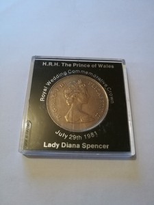 the royal wedding crown coin 1981 yorkshire bankimage