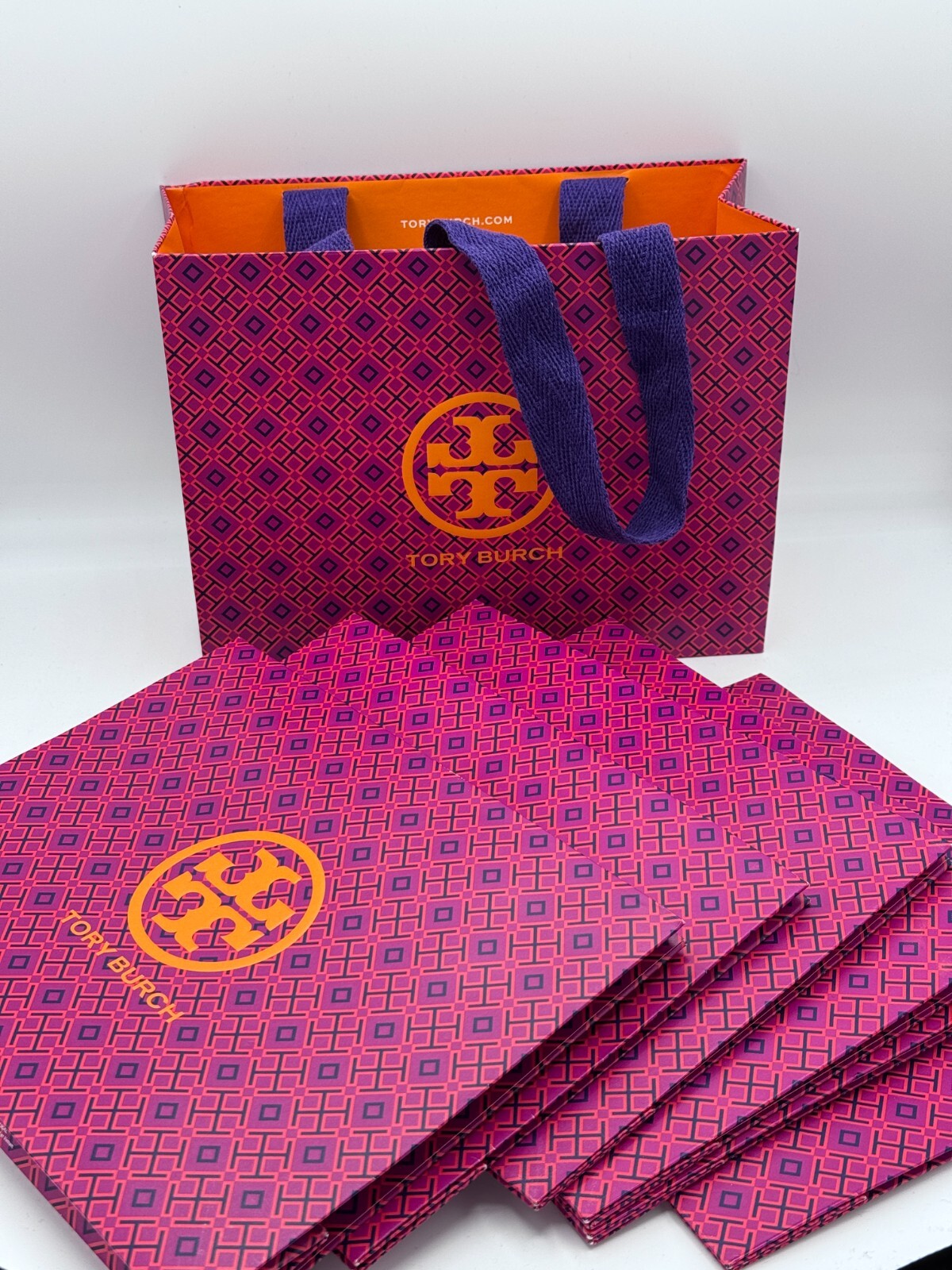 【関税&送料込】Tory Burch Shopping Bag Tory Burch Paper Gift Bag in Blue - Luxe Purses
