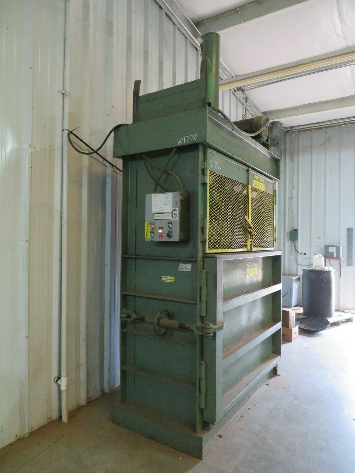 JV MFG CARDBOARD BALER COMPACTOR 1PH SINGLE PHASE 10HP 230V VOLTS 60