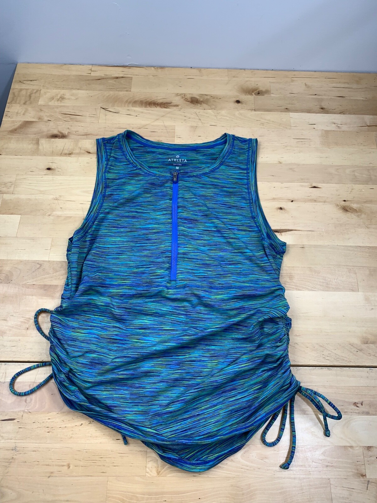 Athleta Womens 1/4 Zip Activewear Ruched Top M Sleeveless