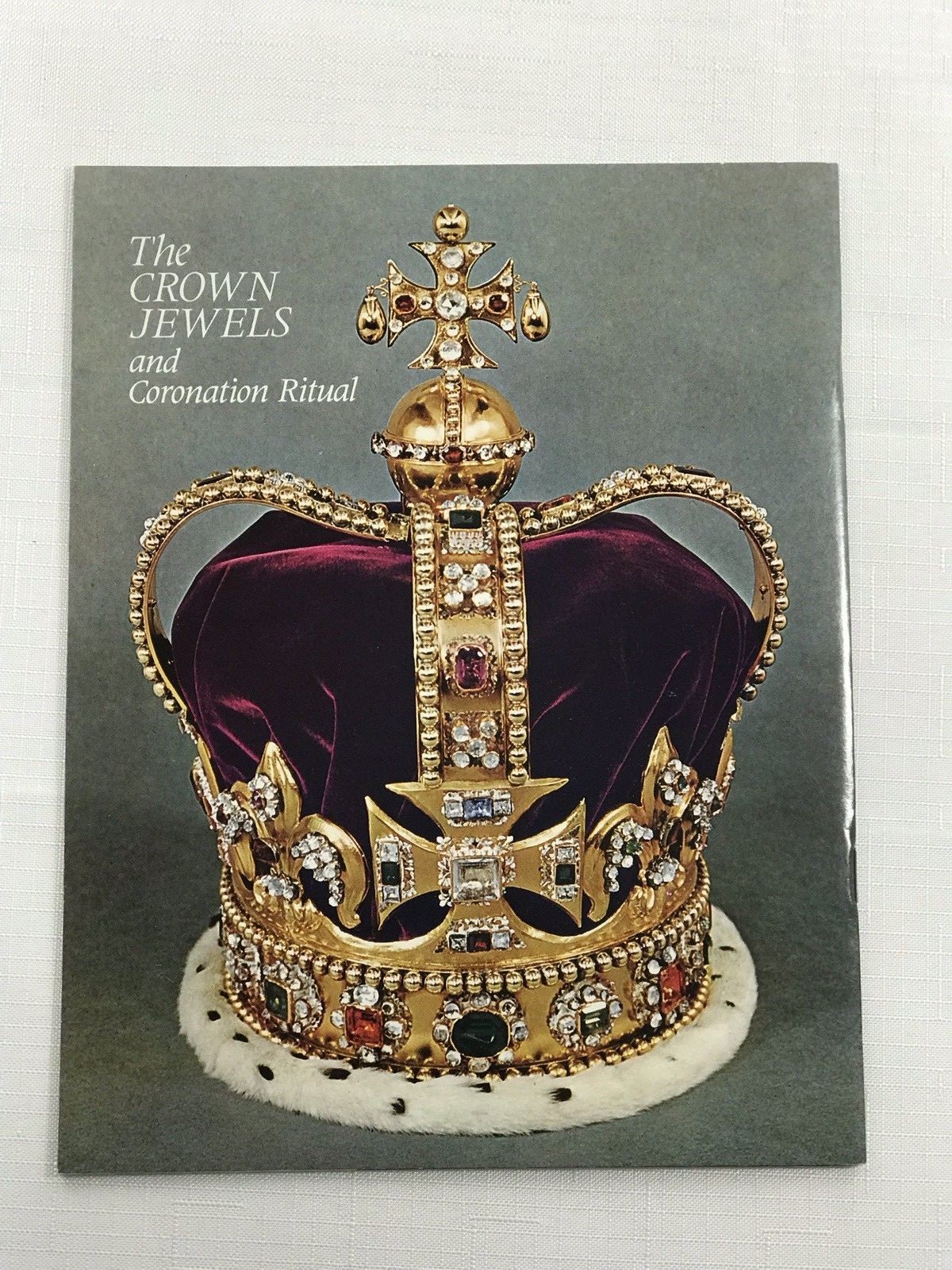Brochure:Crown Jewels & Coronation Ritual 1970 Pitkin Pictorial England history