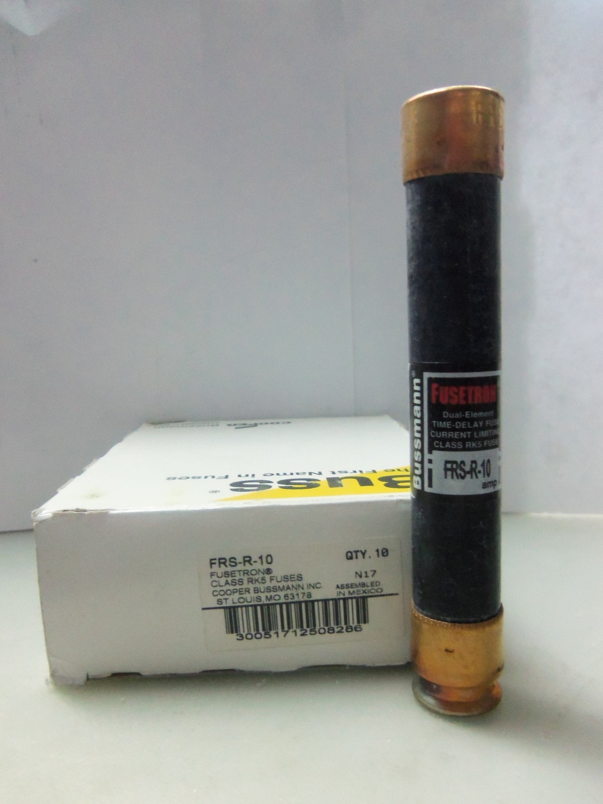 New Lot Bussmann Bussman FRS R 10 Amp Fuses Class RK5 600 Volts NIB