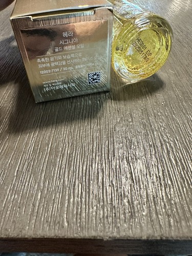 Hera Signia Gold Essential Oil 30ml New Smoothing The Skin Texture Antiaging