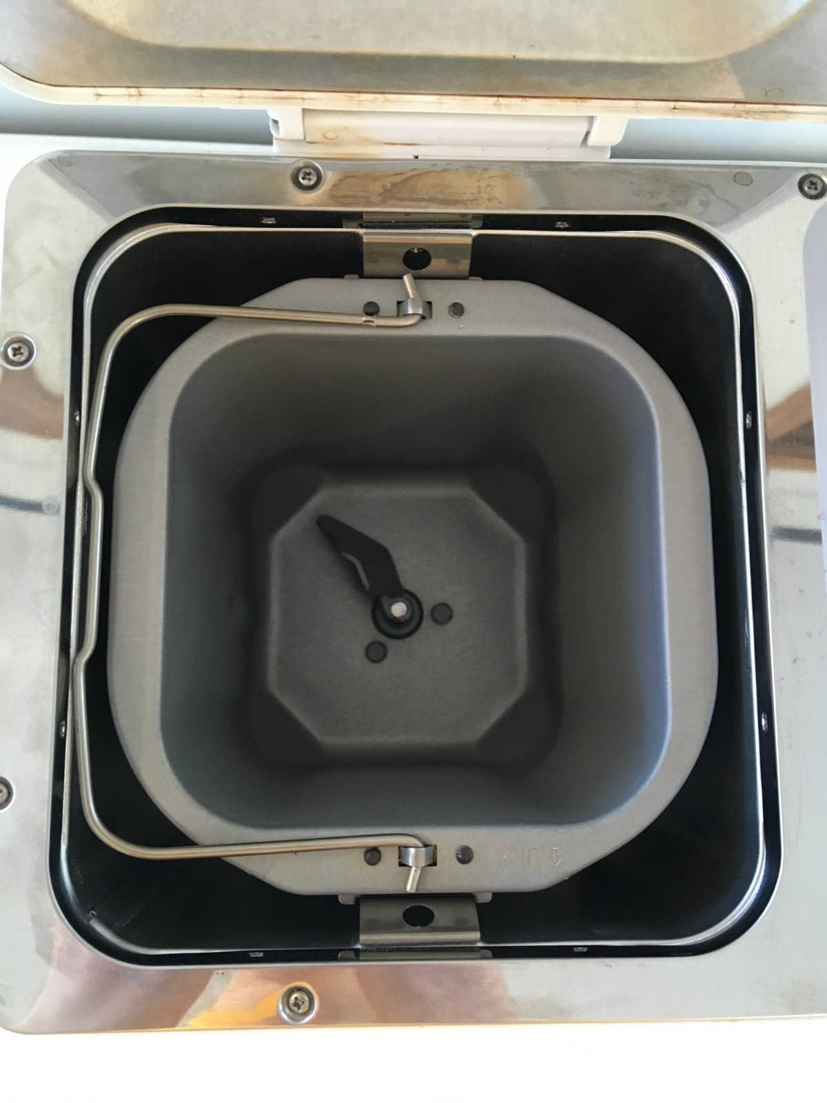 The Breadmaker By Mr. Coffee White Automatic Bread & Dough Maker Machine BMR200