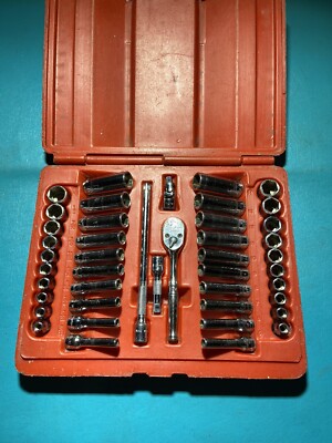 SNAP-ON 44 Piece 1/4  Drive Metric & SAE General Service Socket Set 144TMPB