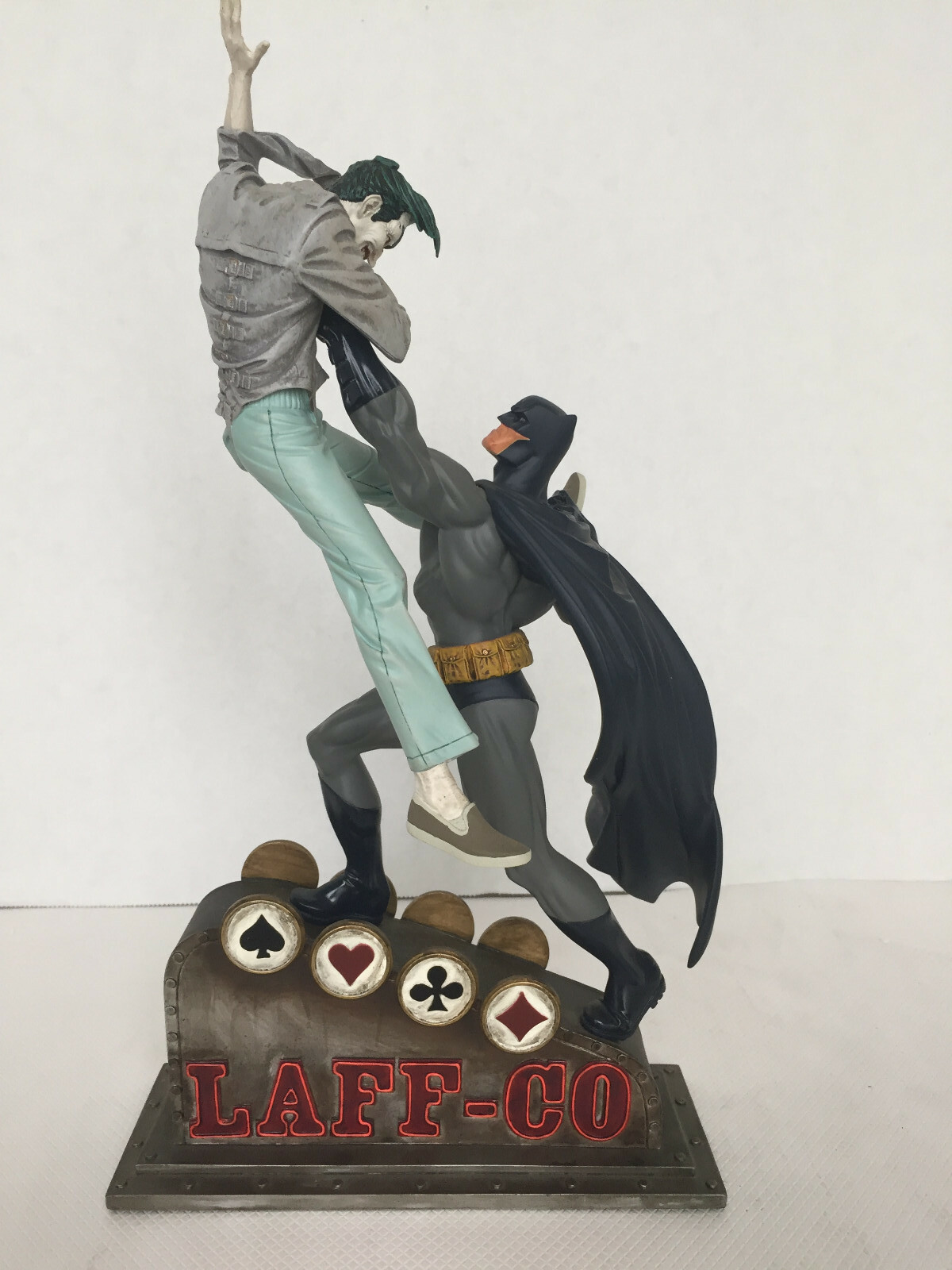 BATMAN Statue Limited Edition　DC DIRECT $_32.JPG?set_id=880000500F