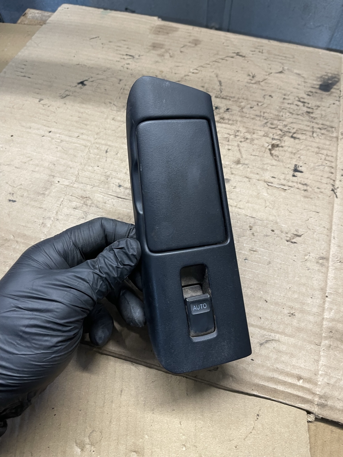 Lexus GS300 2003 - Off Side Rear Window Switch