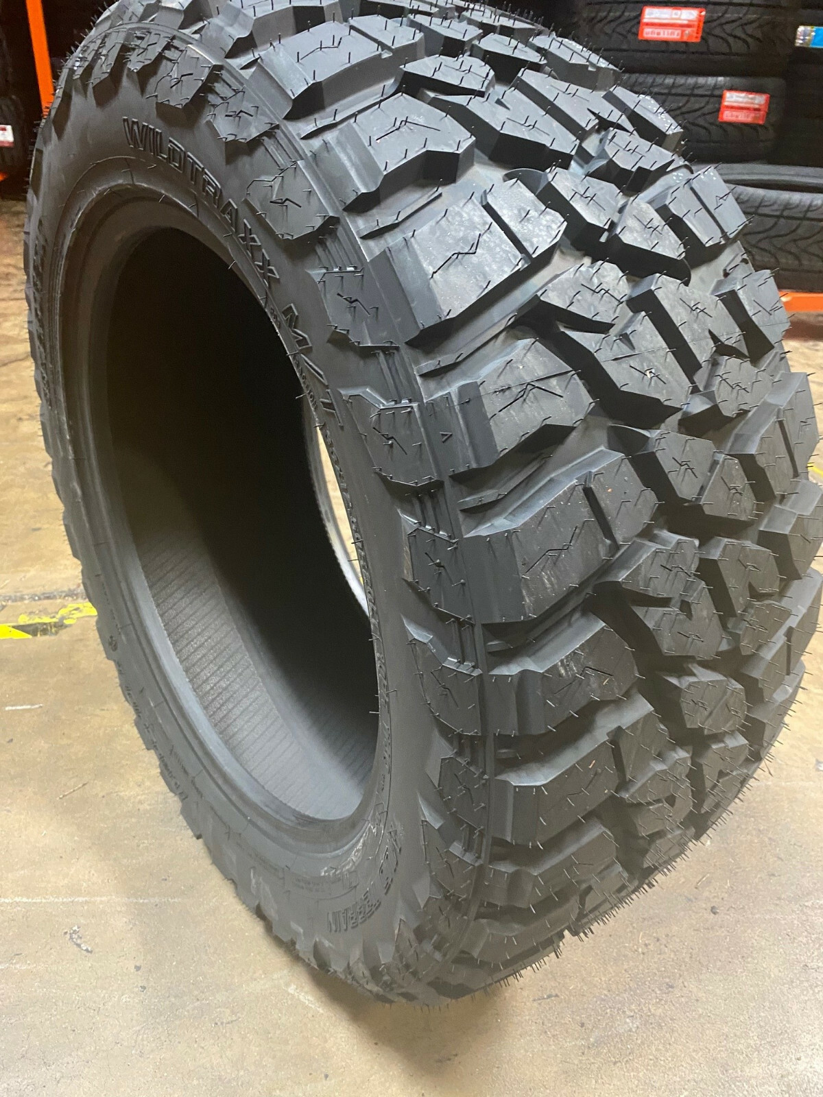 4 NEW LT285/70R17 LANDSPIDER WILDTRAXX Tires M/T 285 70 17 4 NEW LT285/70R17 LANDSPIDER WILDTRAXX Tires M/T 285 70 17