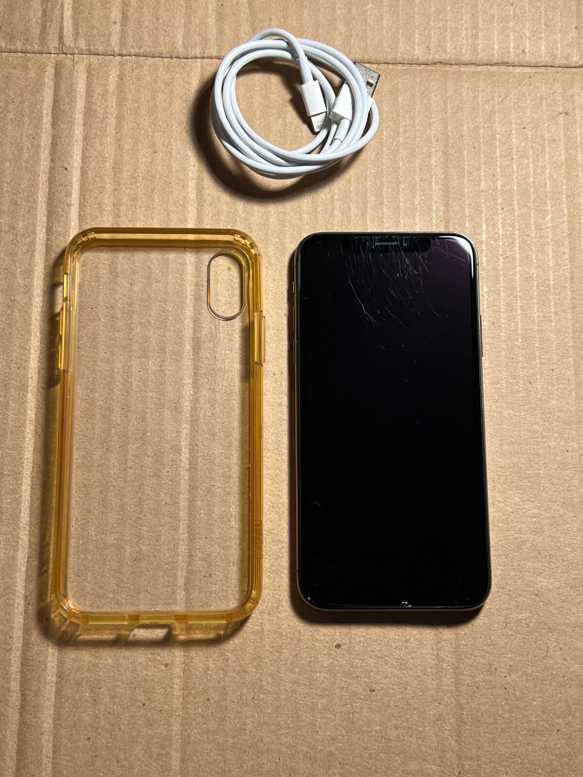 702-0660 Apple iPhone X A1902 64GB シルバー MQAY2J/A SIMフリー