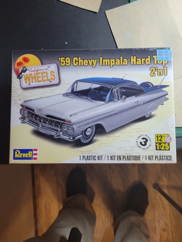 Revell Impala 他2台とおまけ付き Revell '58 Chevy Impala 2 in 1 Lowrider 1/25 Scale Open Box