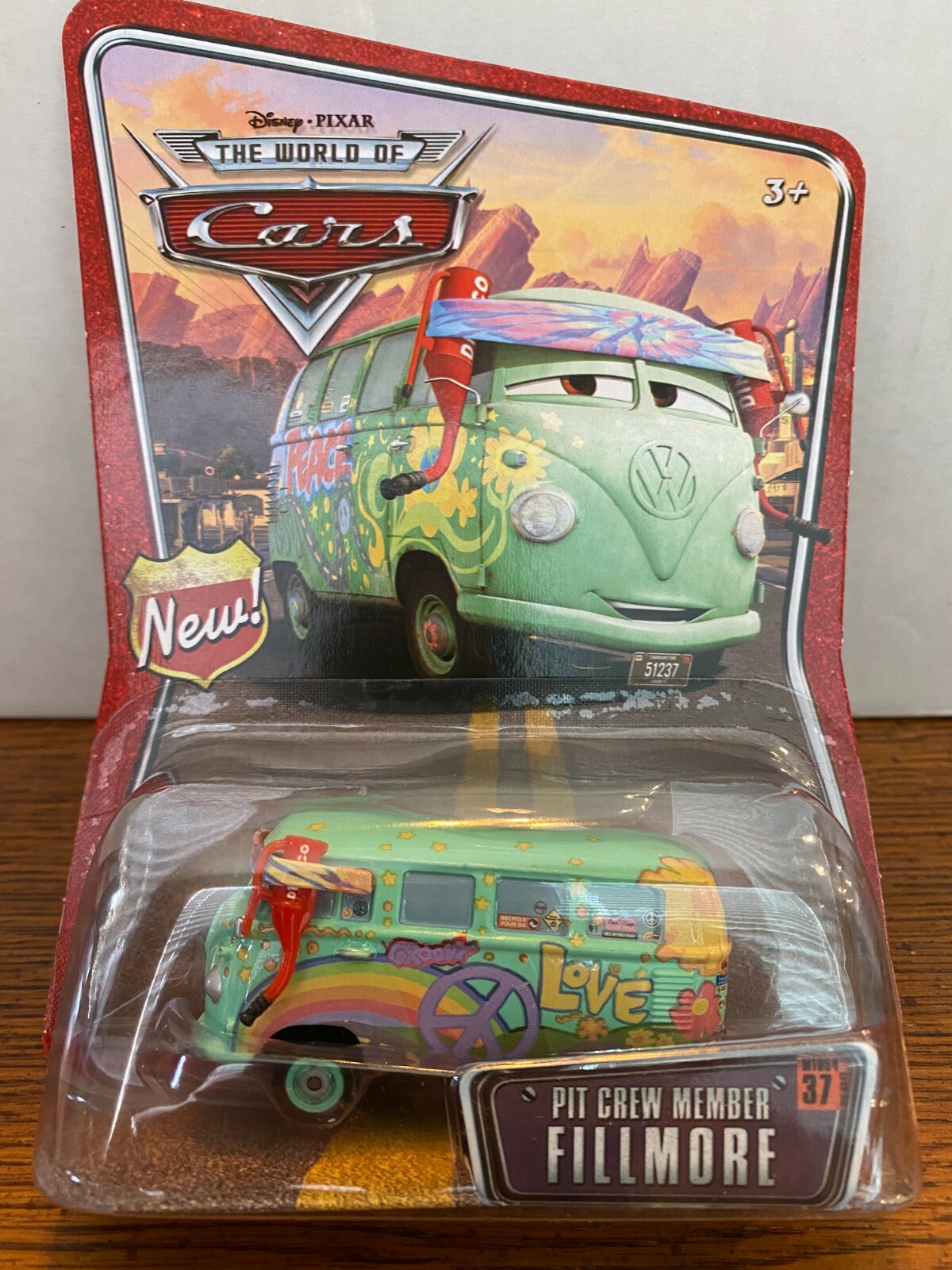 ディズニー・ピクサー カーズ フィルモア 37 Mattel - Disney Pixar's Cars Die-Cast Vehicle Toy - FILLMORE