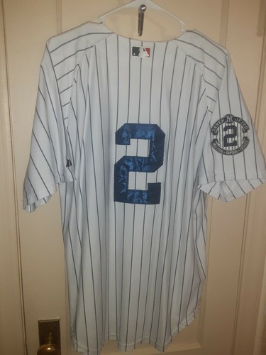 ヤンキース　majestic JETERユニフォーム New York Yankees Derek Jeter Majestic Jersey Captain Arm