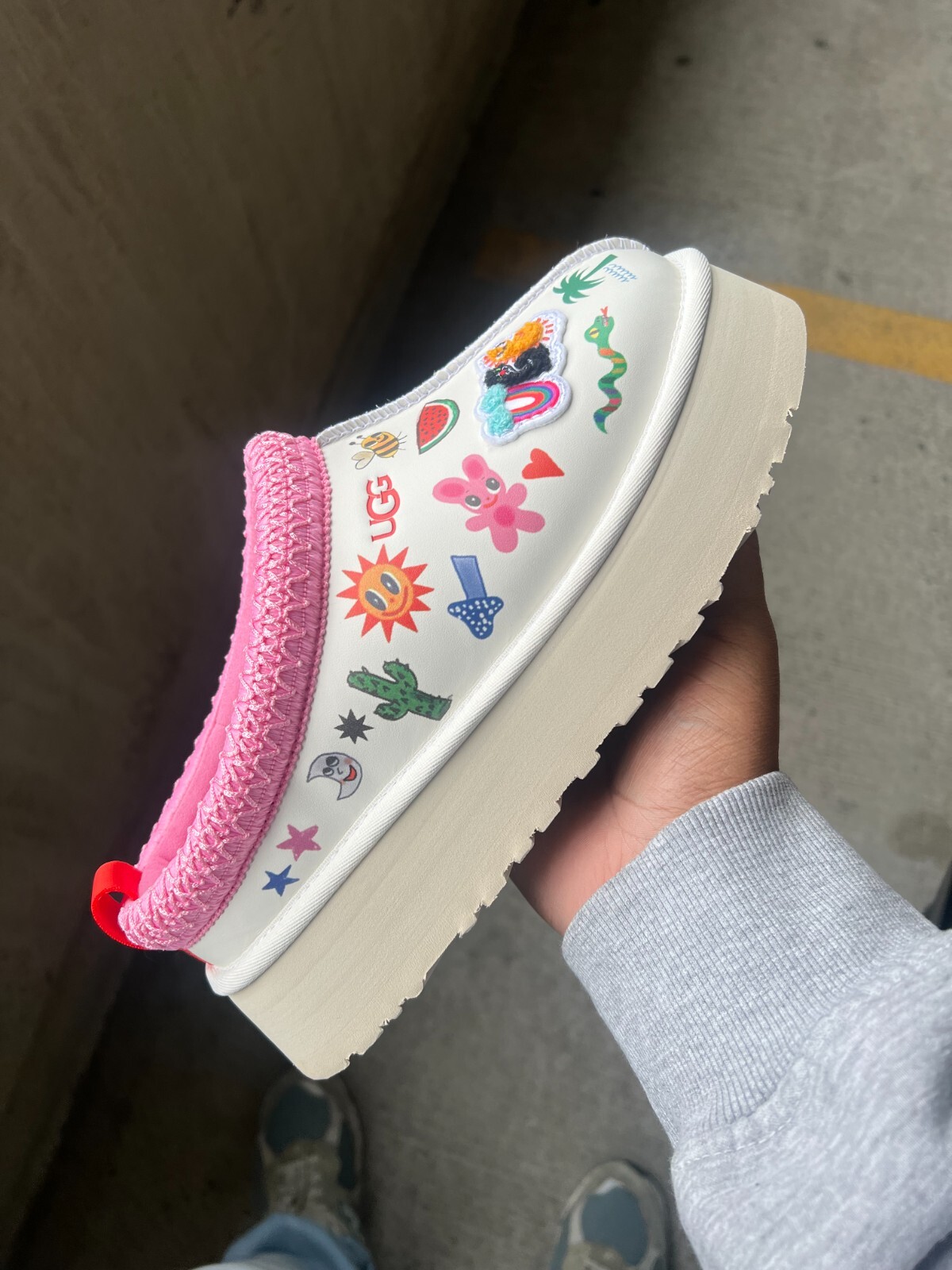 Pre-owned Ugg Tazz Pop Sketch Platform Slipper Womens (1155751 - Wht)