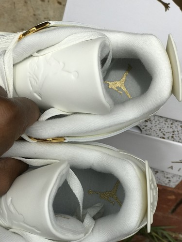 Pre-owned Jordan Size 12w / 10.5 M - Air  4 Retro Metallic Gold W In White